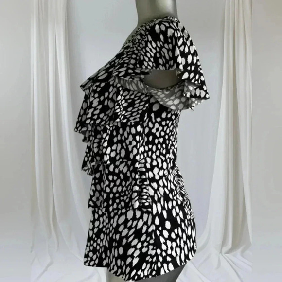 FREE 💟Women’s Ruffle  Top - Picture 6 of 16